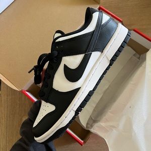Panda Dunk Low (W)